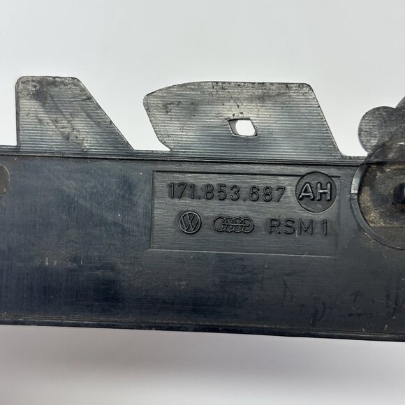 75 76 77 78 79 80 81 82 83 84 VW RABBIT C REAR EMBLEM LOGO BADGE USED OEM A24234 - Picture 3 of 5